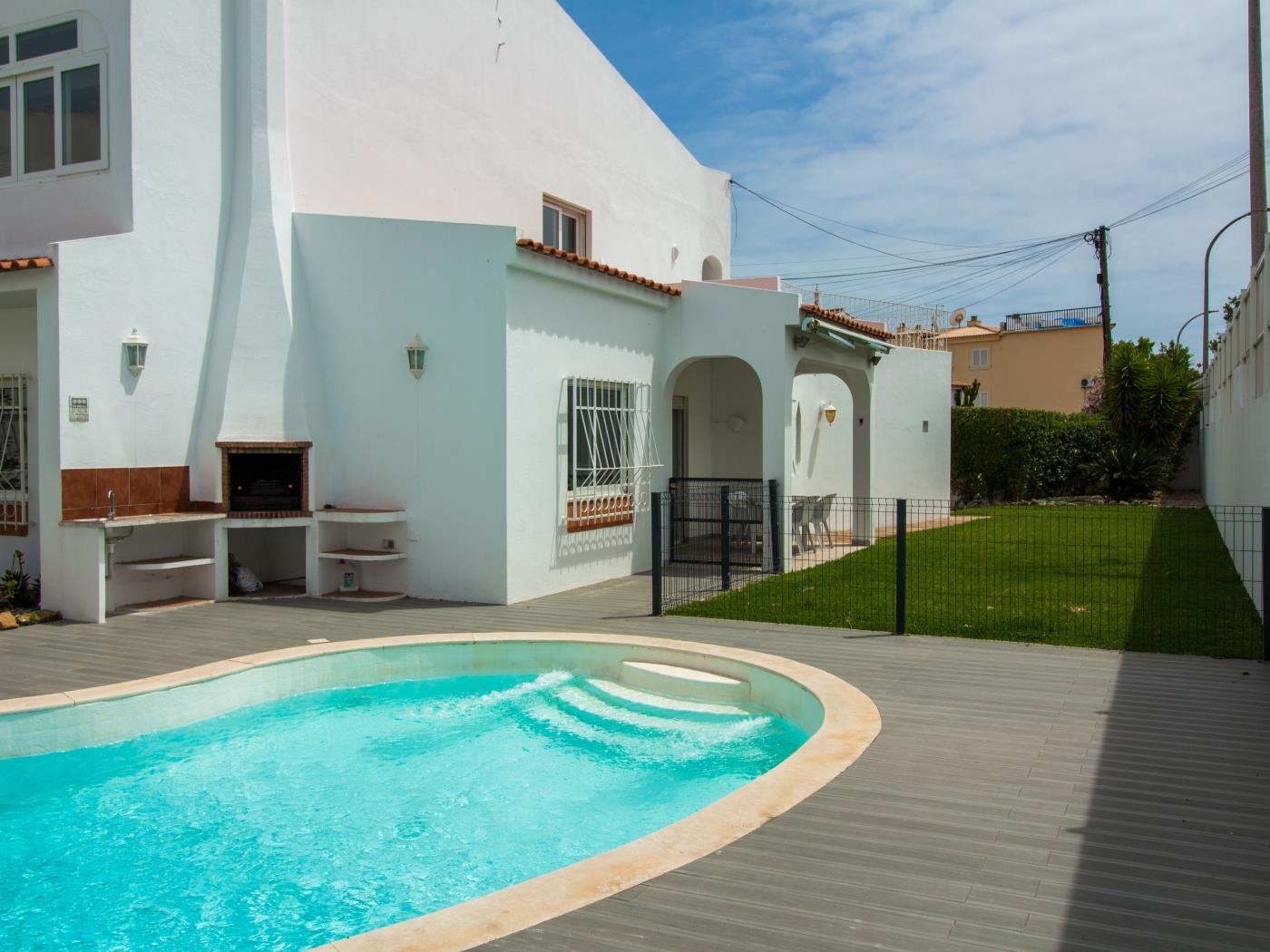 Villa Double Joy | Privacy & Privat Pool & Garden & Top Location & Albufeira in Albufeira