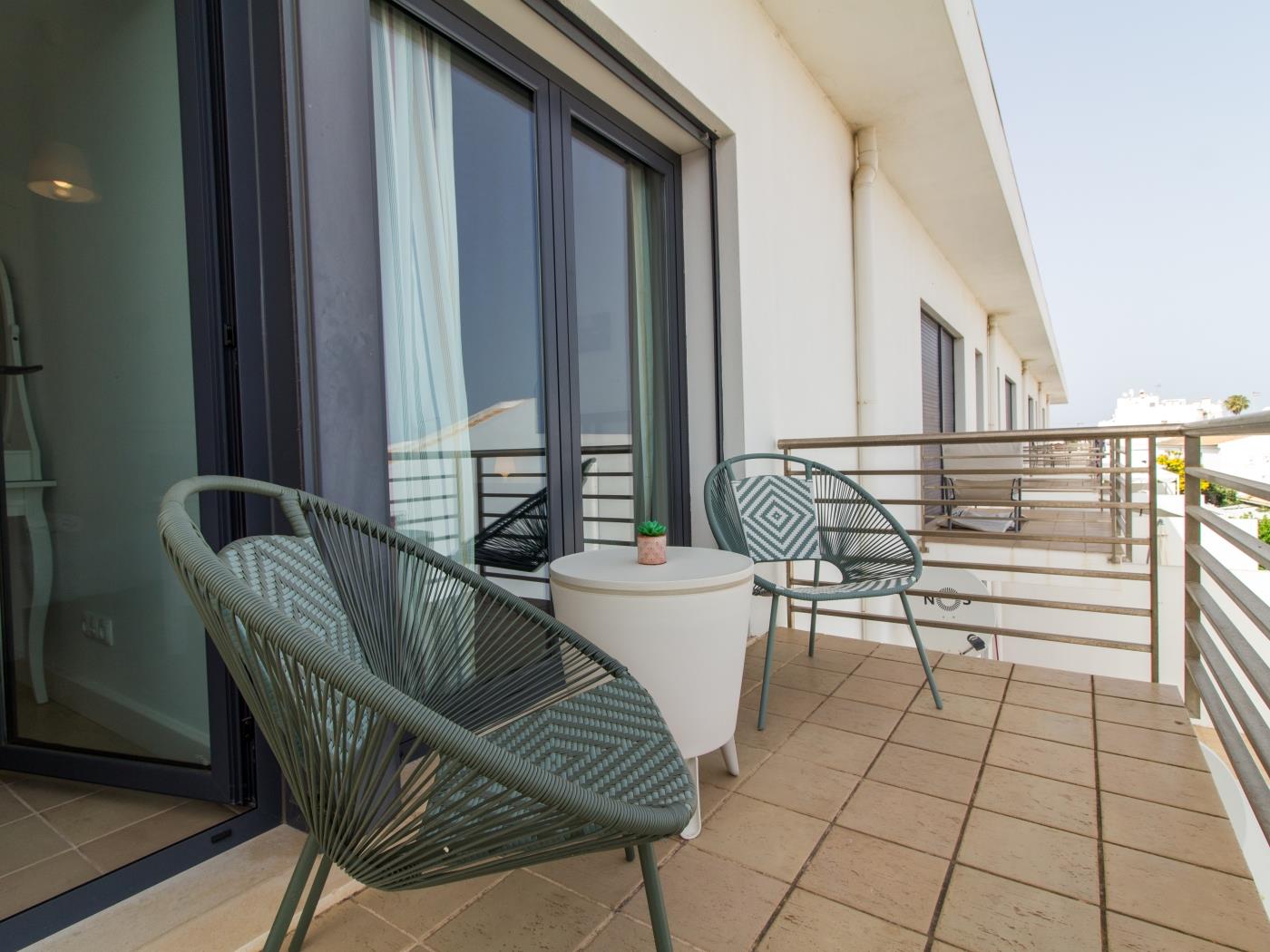 Rainbow House | Sea View & Pool & Garage & Garden à Albufeira