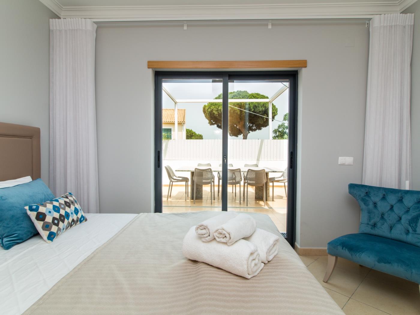 Magnólia O House | Pool View & Privat Garden & Garage en Albufeira