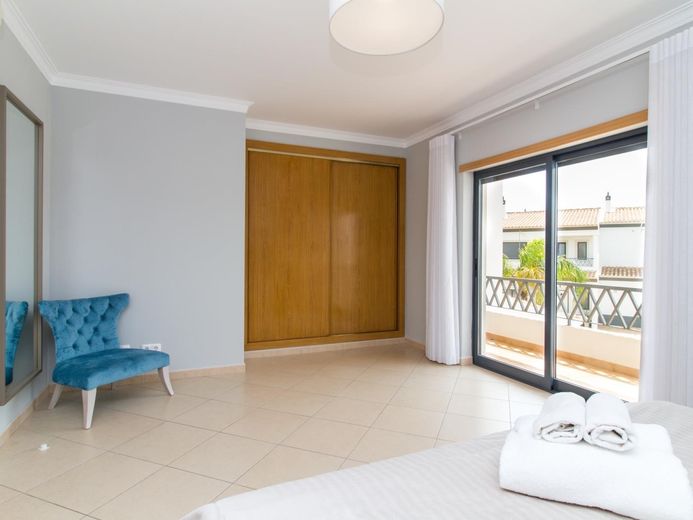 Magnólia O House | Pool View & Privat Garden & Garage en Albufeira