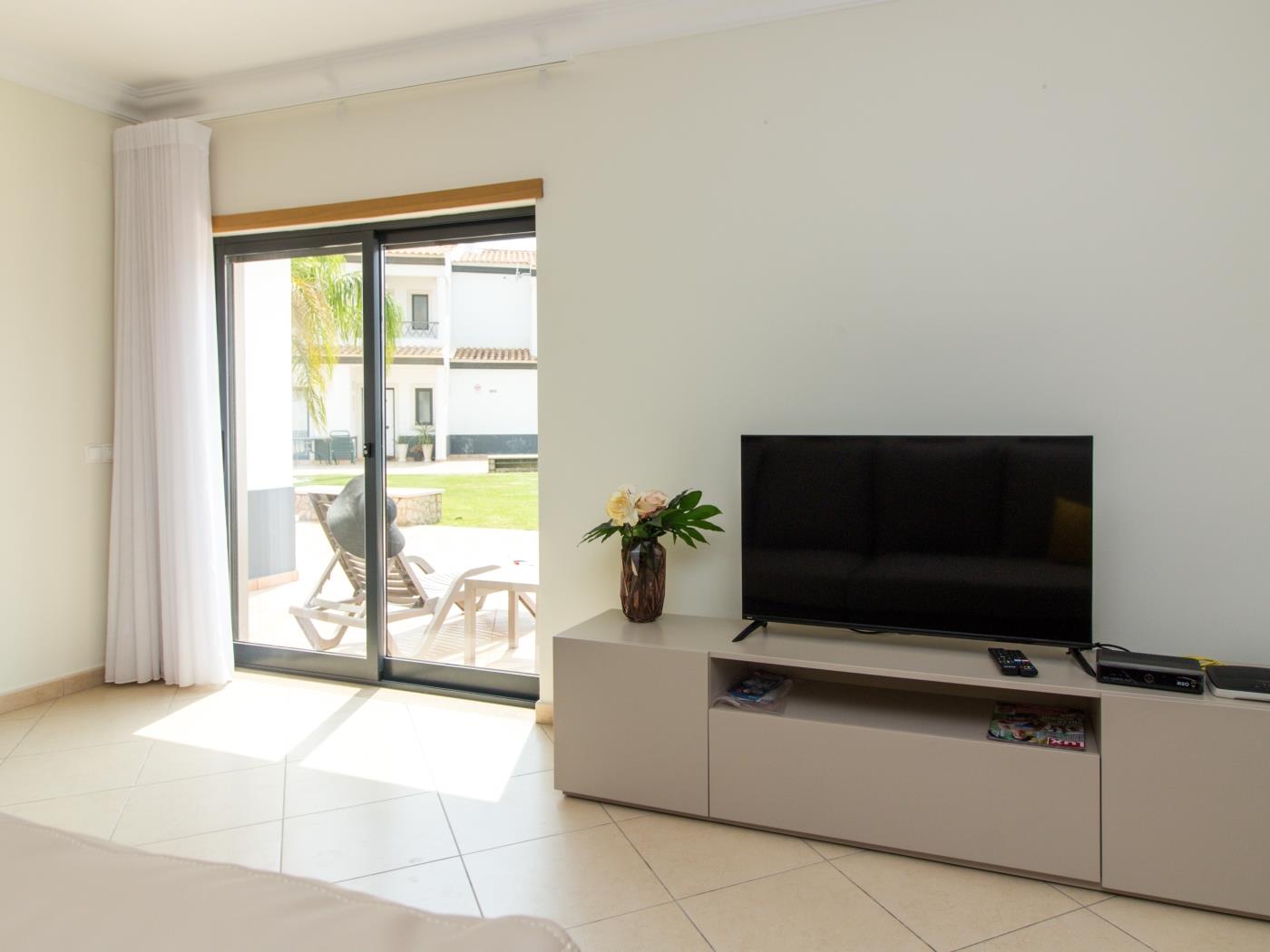 Magnólia O House | Pool View & Privat Garden & Garage en Albufeira