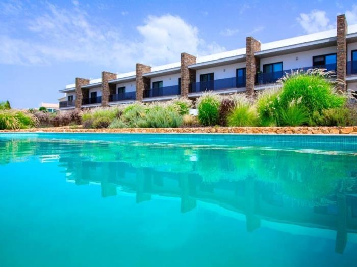 Mamma Mia House | Sea View & Pool and Garden & BBQ em Silves