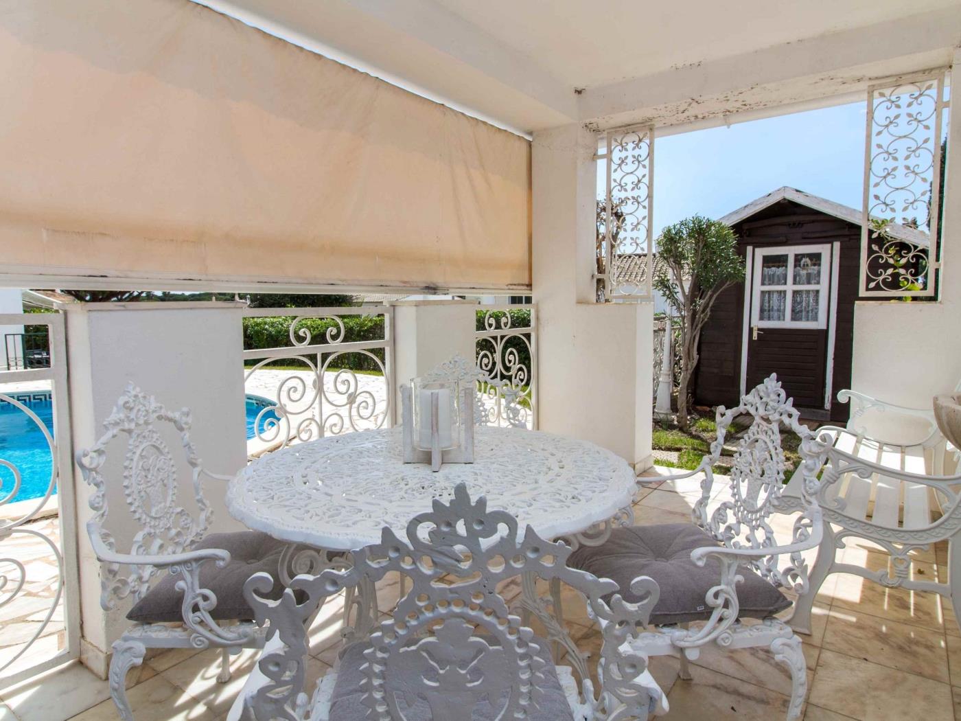 Algarve Sun House | Pool & BBQ & Privat Garden à Albufeira