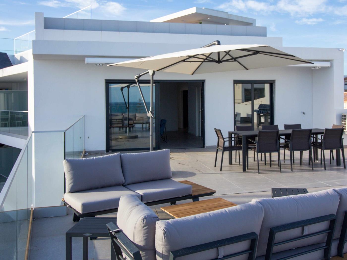 Panoramic N Apartment | Rooftop Pool & Sea View & Garage & BBQ à Albufeira