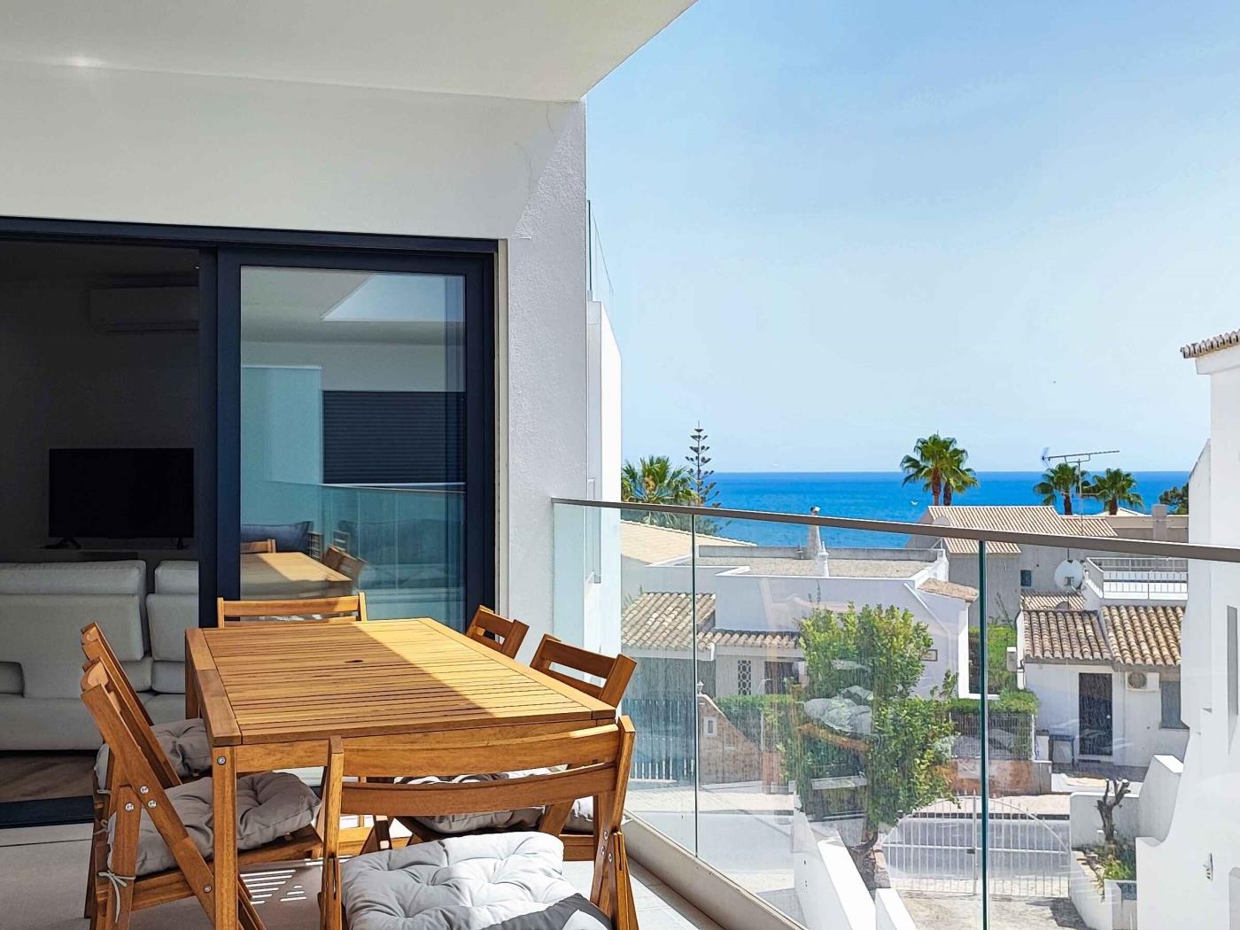 Panoramic I Apartment | Rooftop Pool & Sea View & BBQ in Albufeira