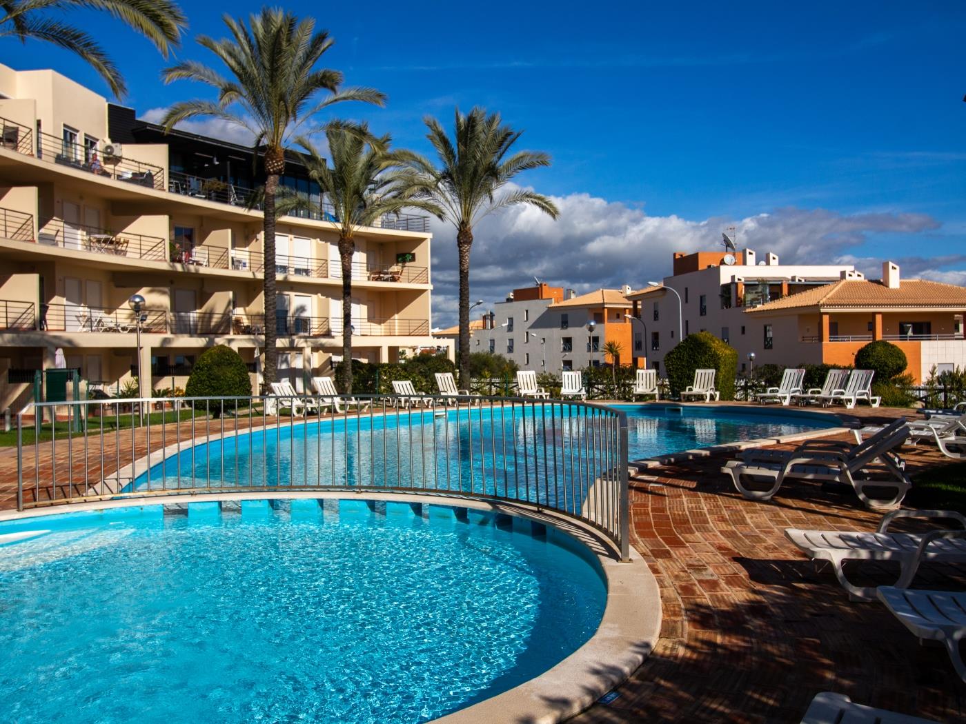 Globe 33 Apartment | Top Location & The Strip Albufeira en Albufeira