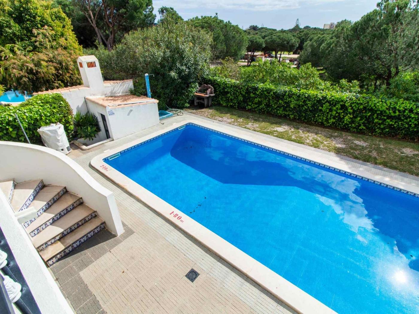 Villa Irene Golf | Privat Heated Pool & Games Room en Quarteira