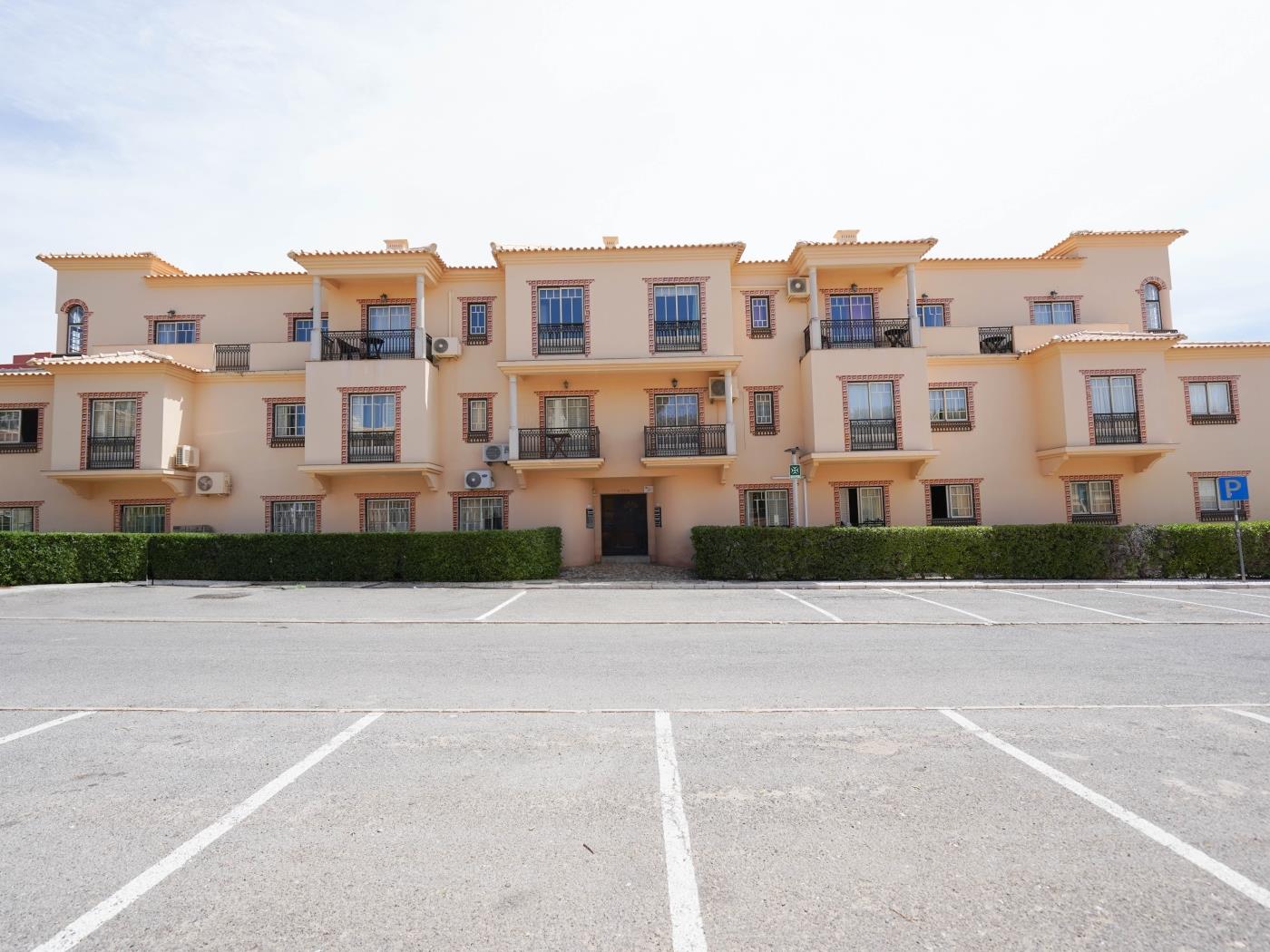 Oura Sunrise 16 Apartment | Oura Beach & Oura Strip Albufeira in Albufeira