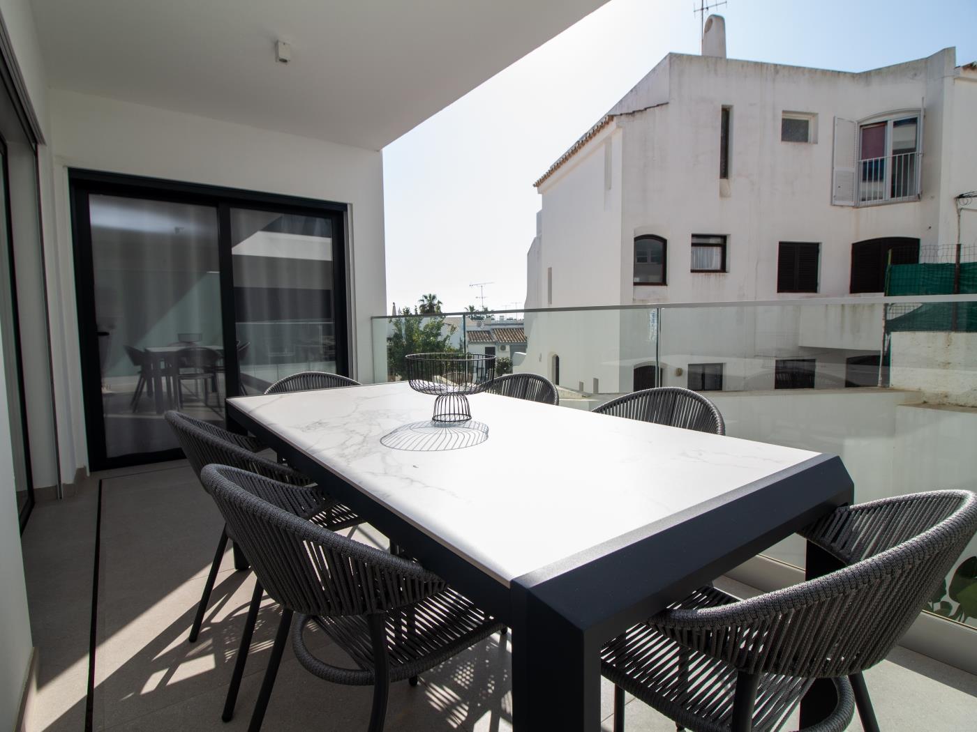 Panoramic E Apartment | Rooftop Pool & Sea View in Albufeira