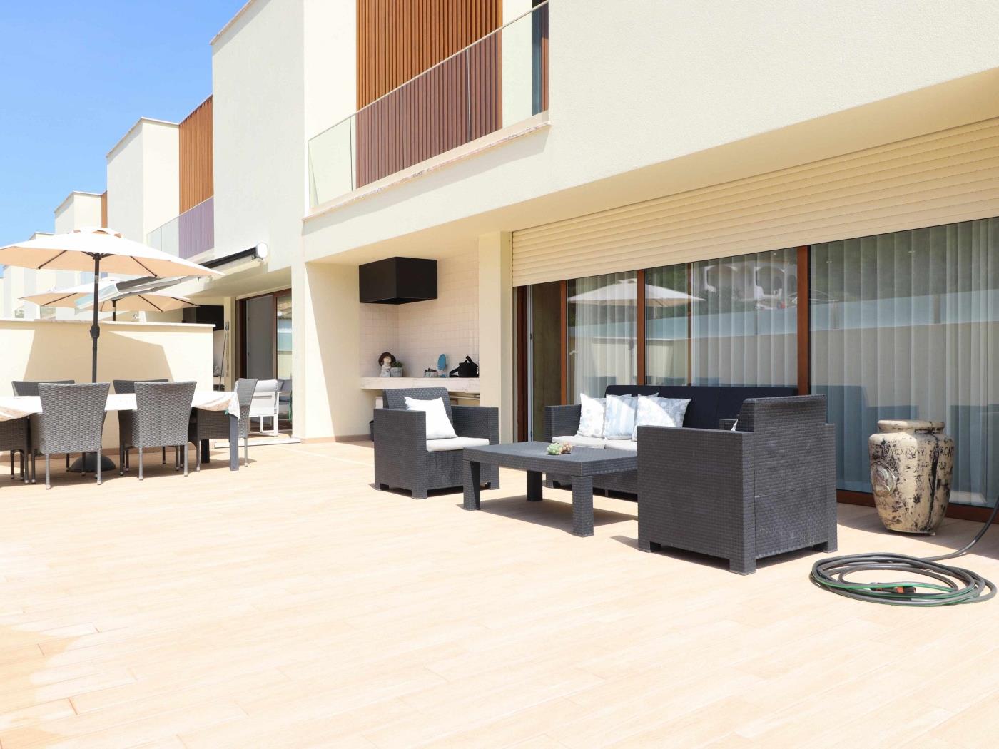 Eco Residence 01 House | Privat Pool & Luxurious & Top Location em Albufeira