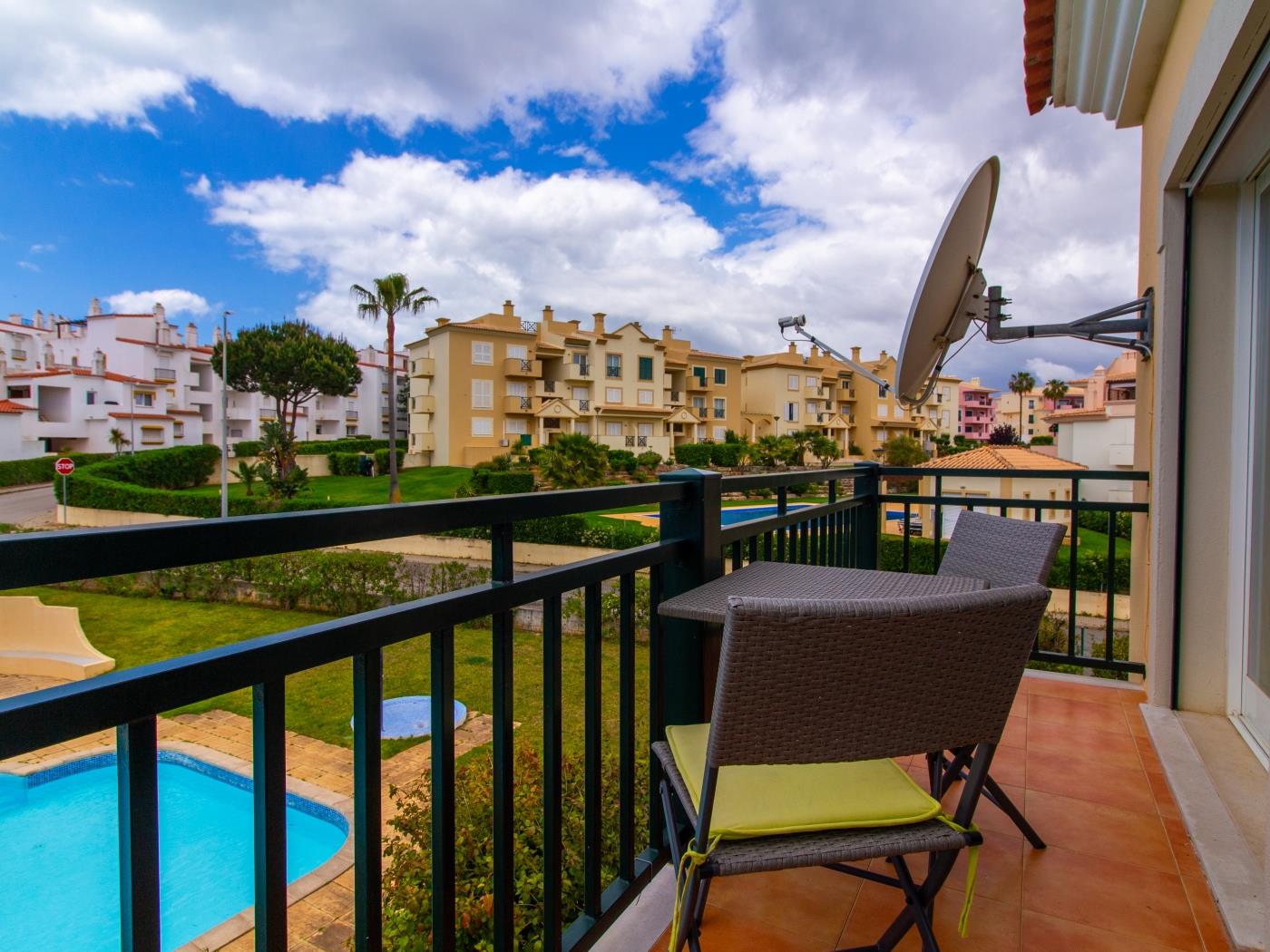 Quinta do Paiva Apartment - Pool View & Albufeira in Albufeira