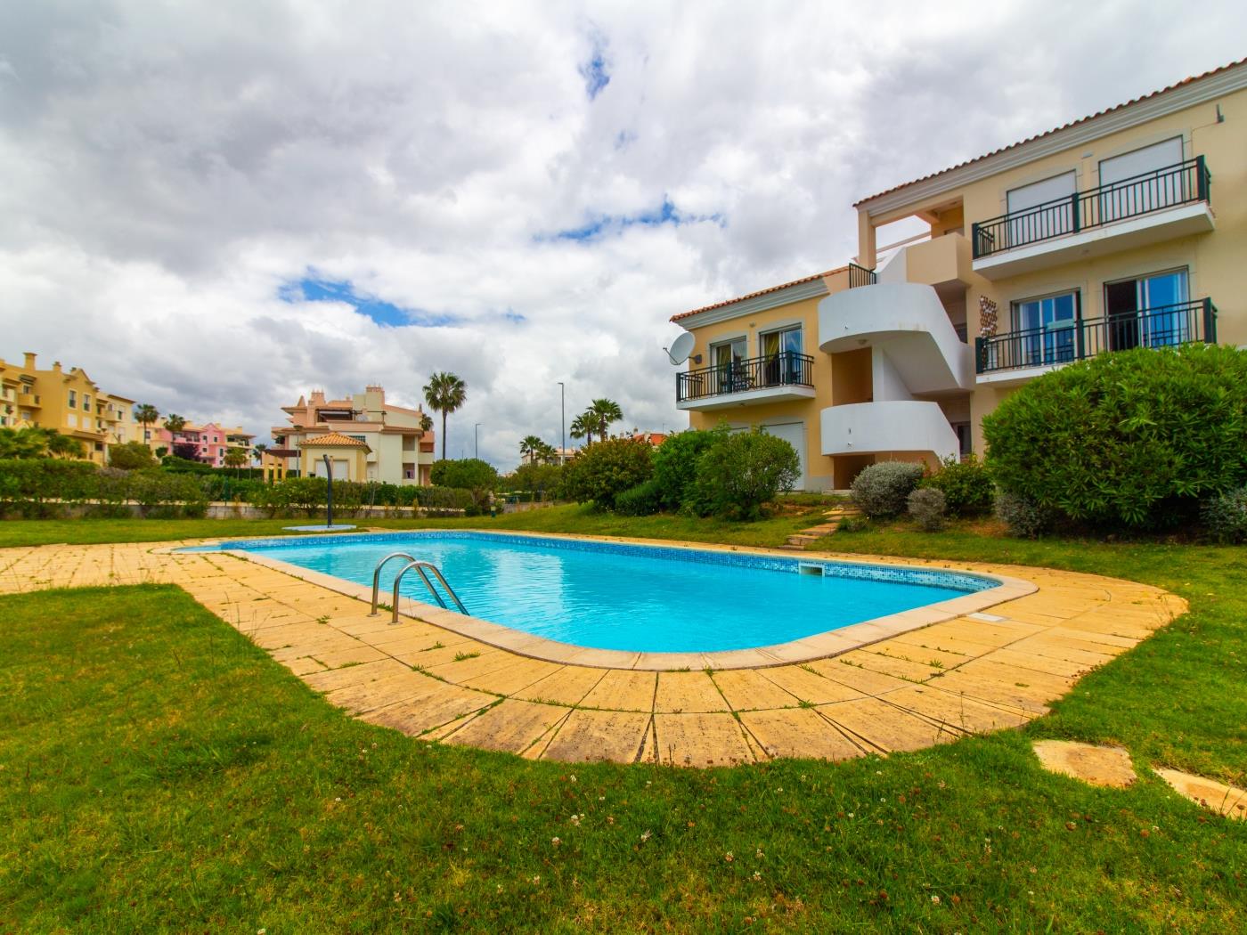 Quinta do Paiva Apartment - Pool View & Albufeira in Albufeira