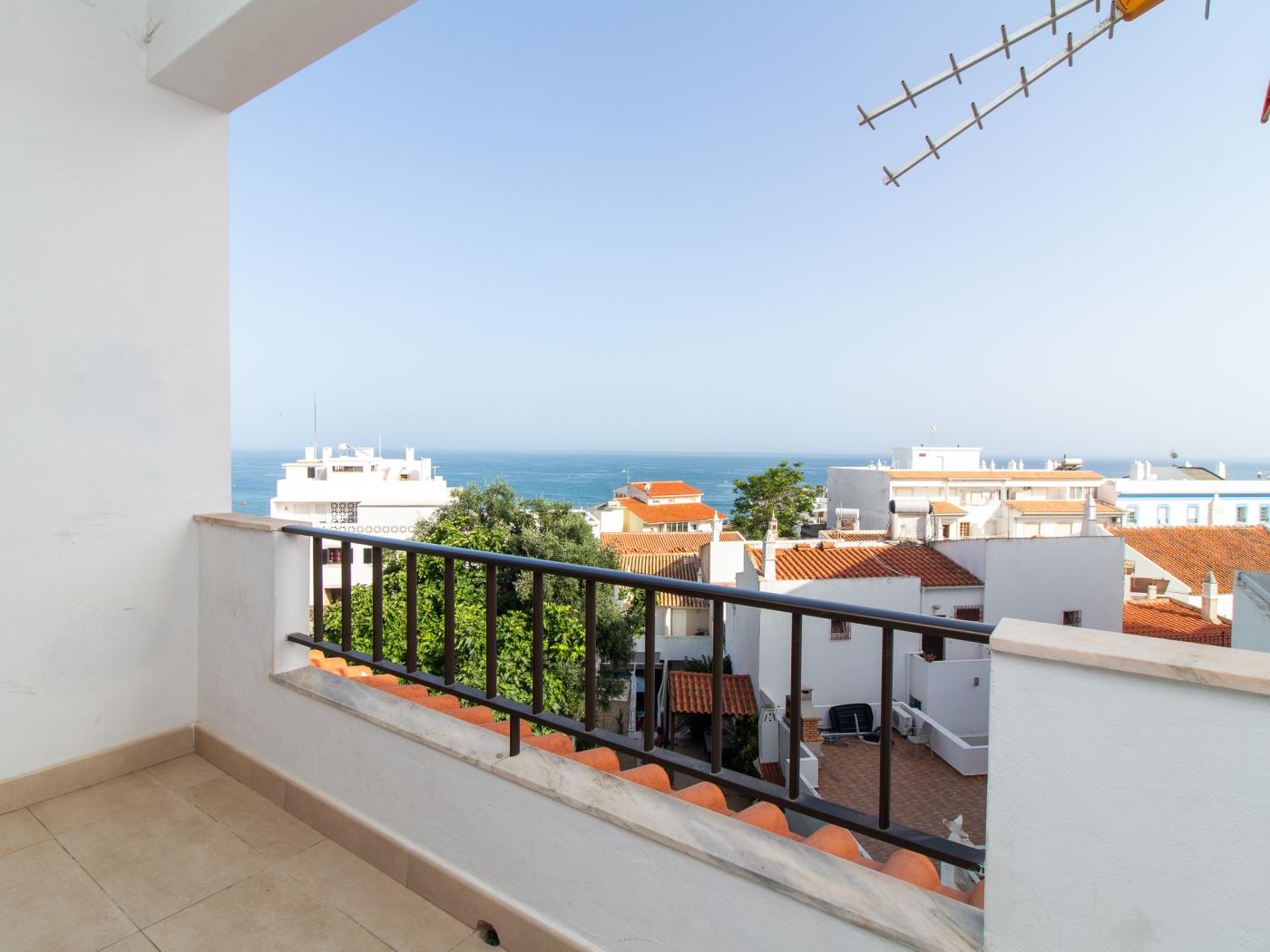 Neptuno Apartment | Sea View & Pool & Top Location en Albufeira