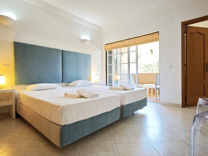 BREVEMENTE - Santa Eulália Sea View House in Albufeira