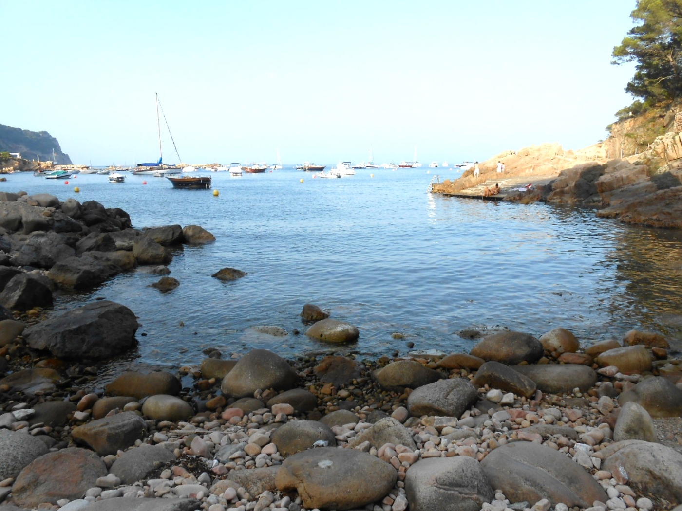 House; 'la falconera', near to the beach. in begur