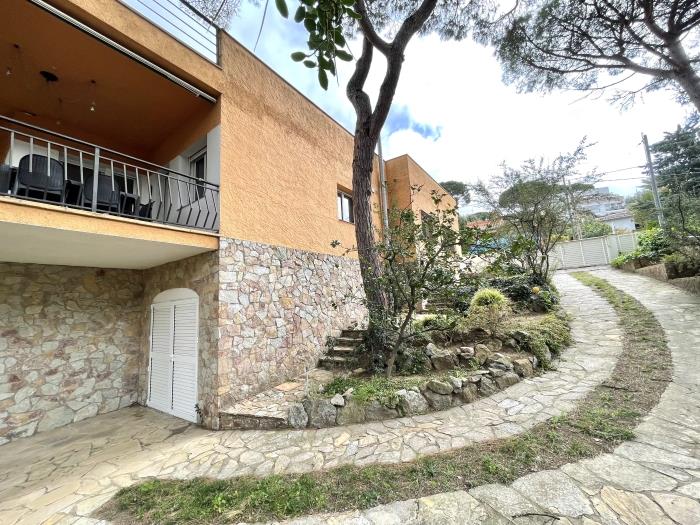 apartamentos ATA associacio Girona
