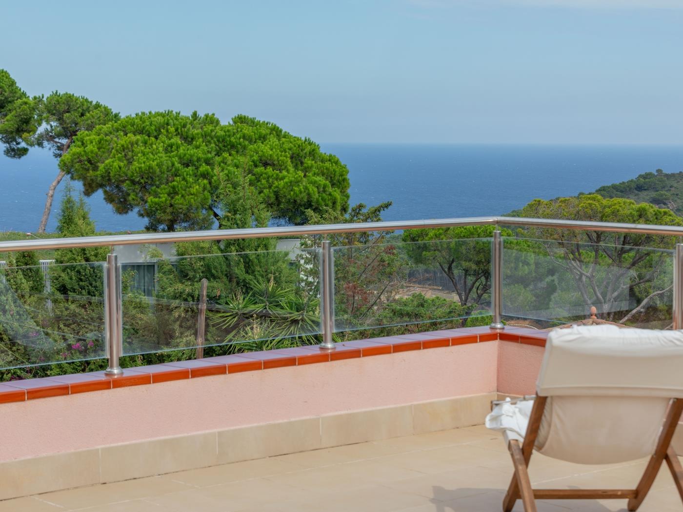 Casa Rosa del Mar, Una Joia Mediterrània a Begur amb Vistes al Mar. a Begur