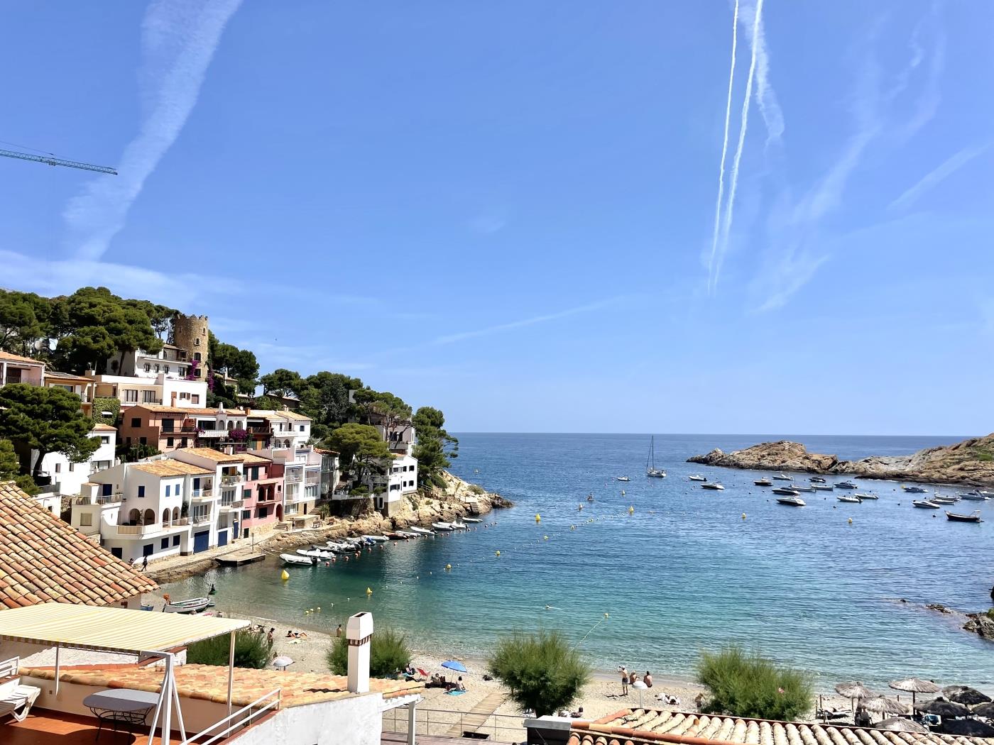 Sa Tuna - Haus mit Aussicht und 30m vom Meer in Begur