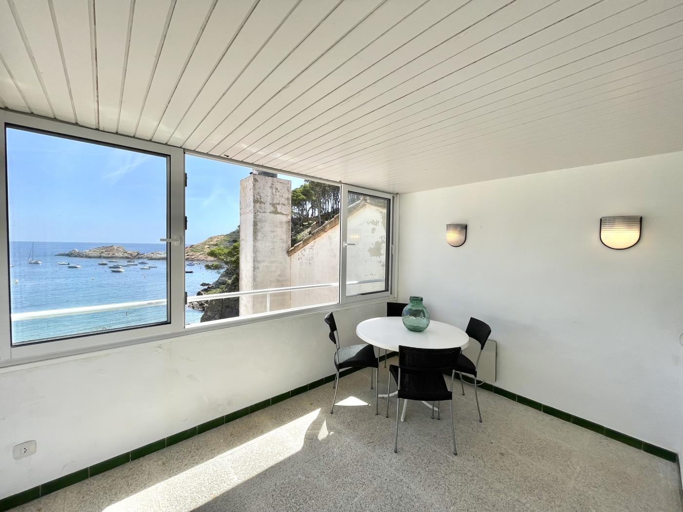 Sa Tuna - House with Views and 30m from the Sea in Begur