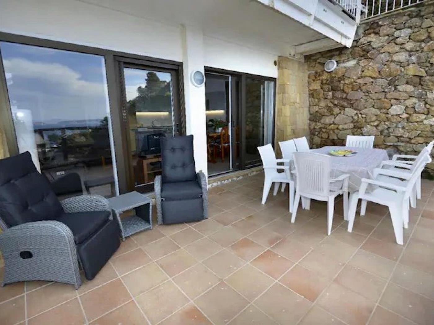 Luxurious Apartment for 8 People in Cap Sa Sal, Begur, Costa Brava in Begur