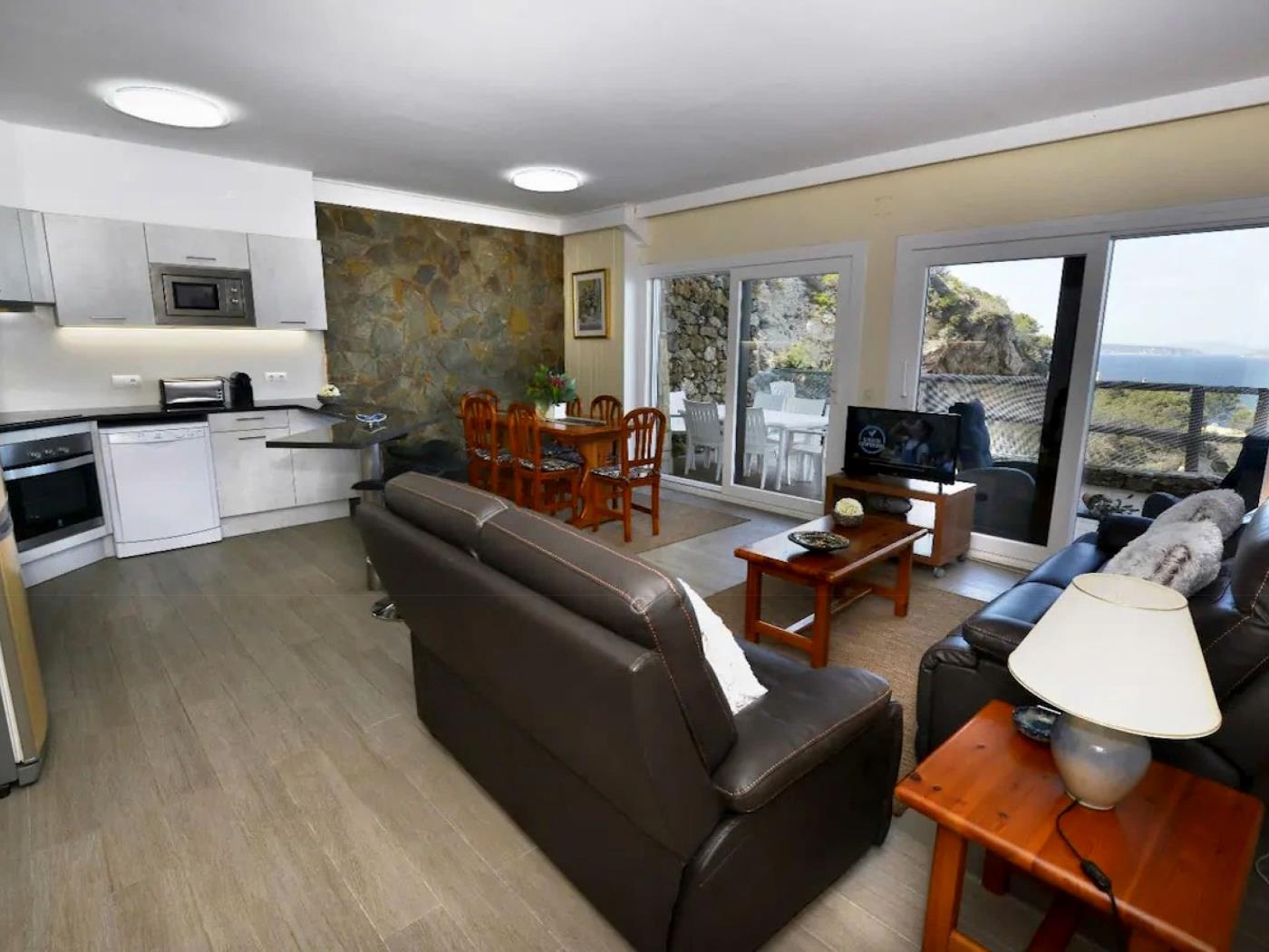 Luxurious Apartment for 8 People in Cap Sa Sal, Begur, Costa Brava in Begur