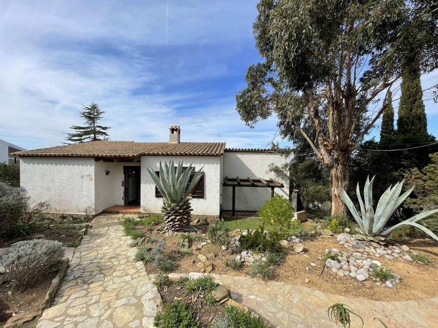 House with Stunning Views and Garden in Begur in Begur