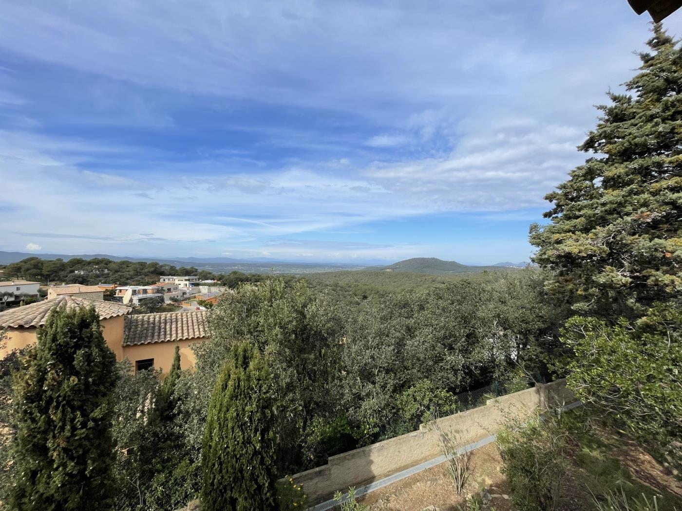 House with Stunning Views and Garden in Begur in Begur