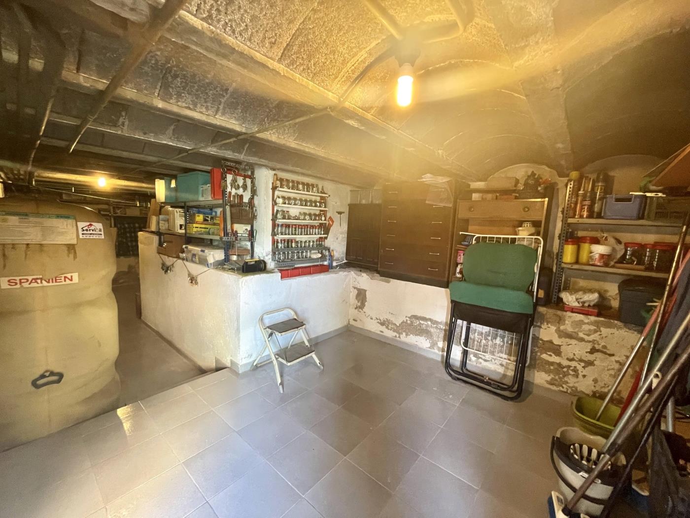 Space and charm: rustic house with garden in Residencial Begur in Begur