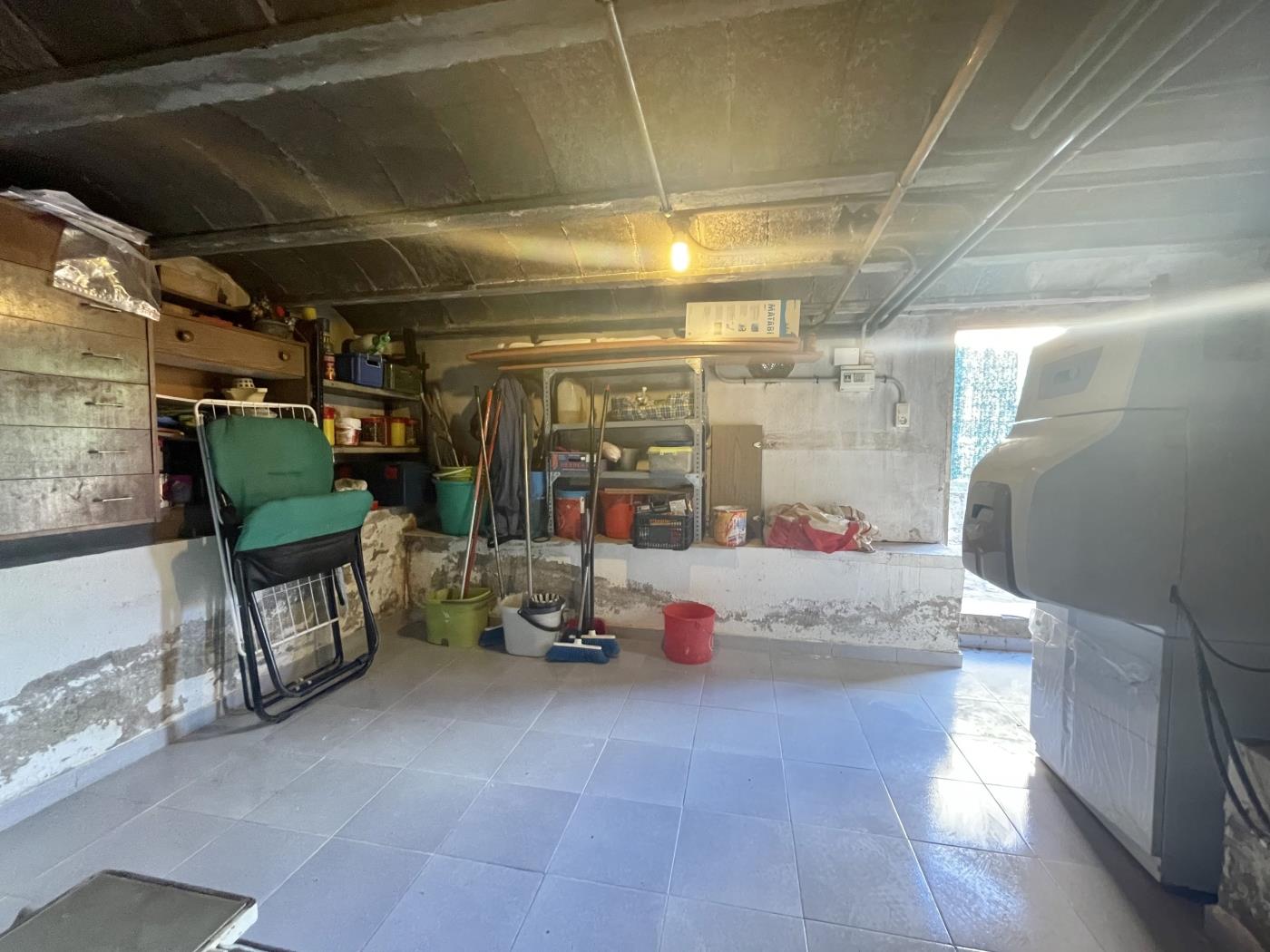 Space and charm: rustic house with garden in Residencial Begur in Begur