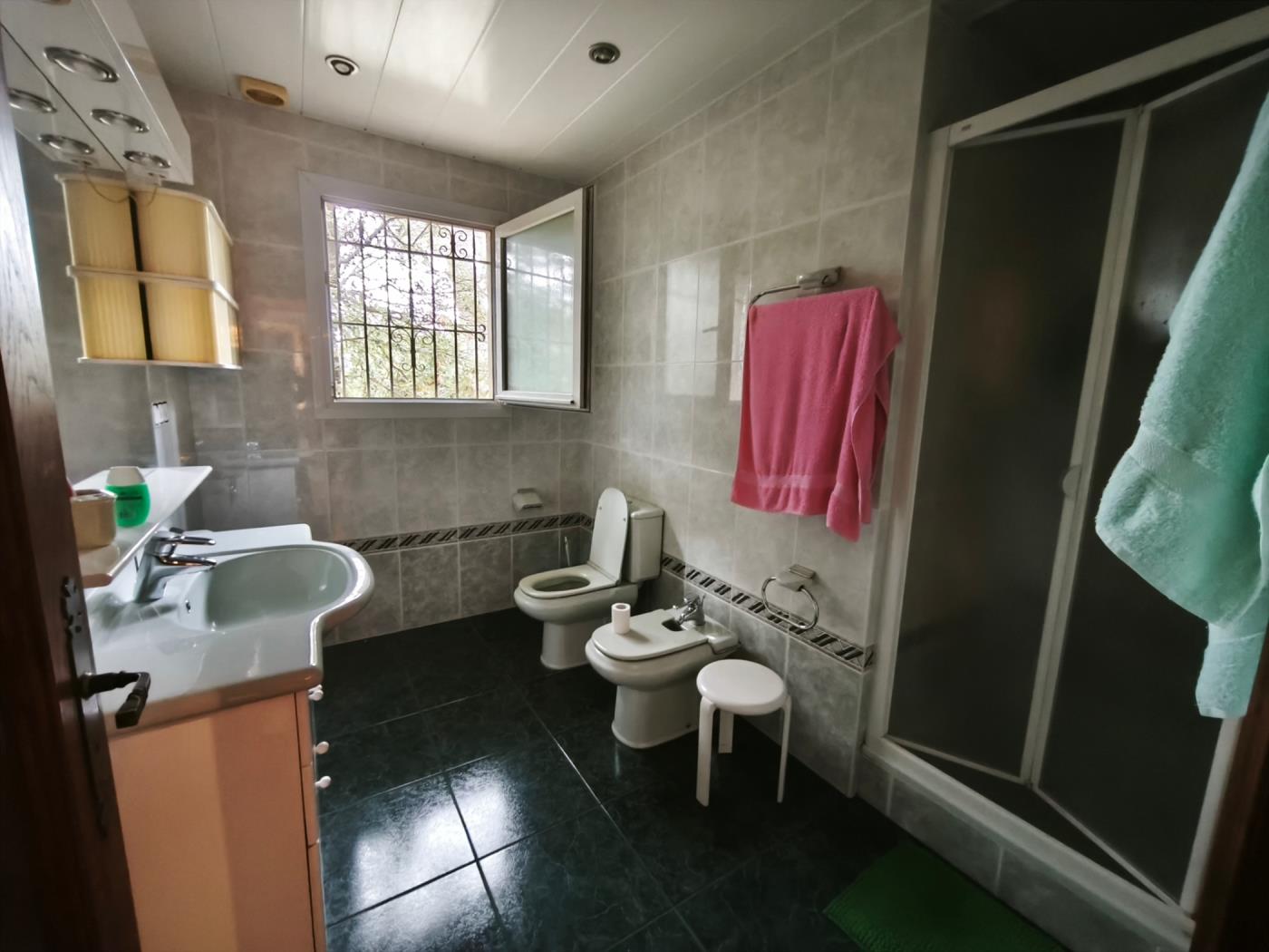 Gemütliches Haus mit Terrasse und Privatsphäre in Residencial Beg in Begur