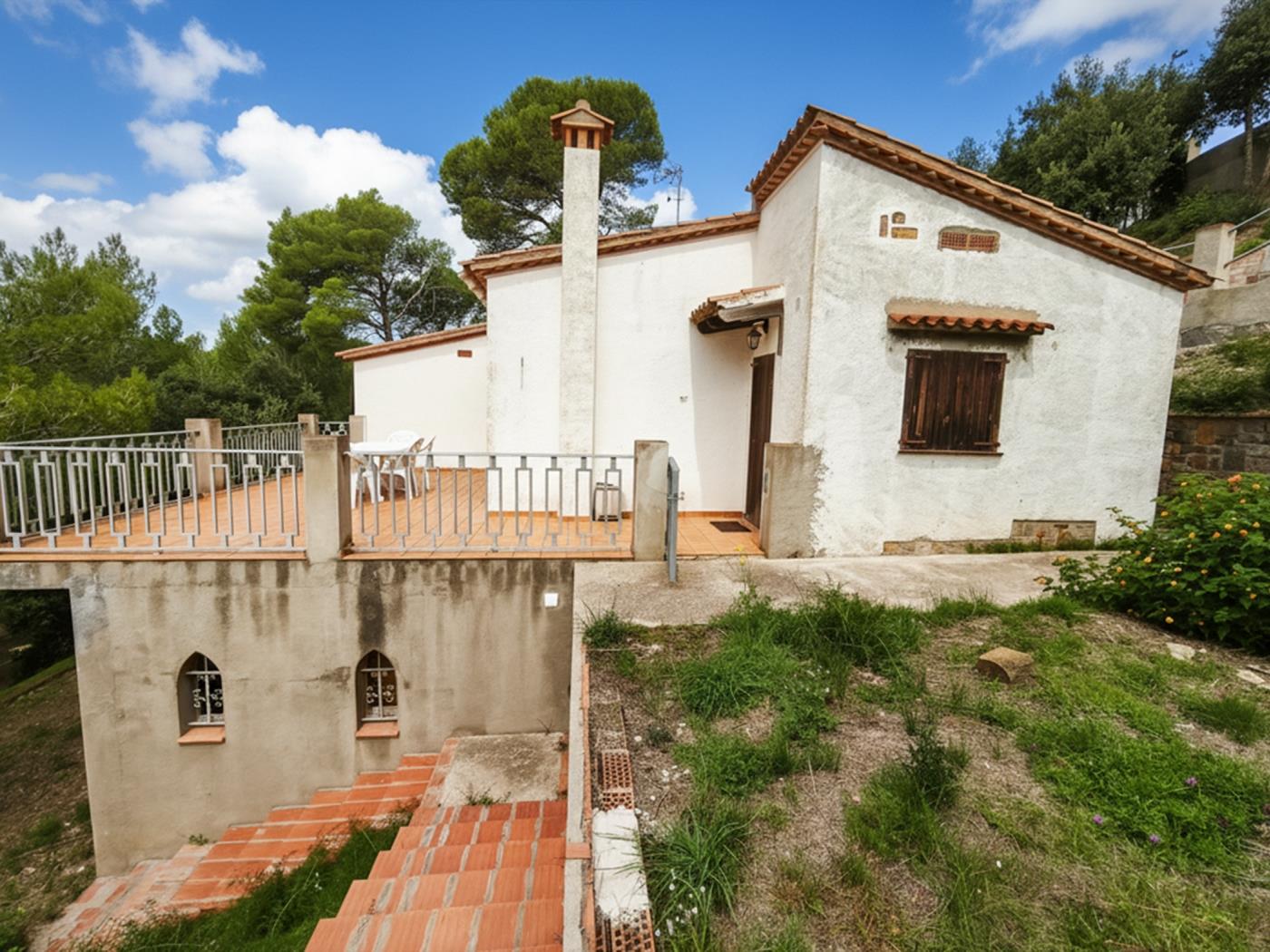Gemütliches Haus mit Terrasse und Privatsphäre in Residencial Beg in Begur