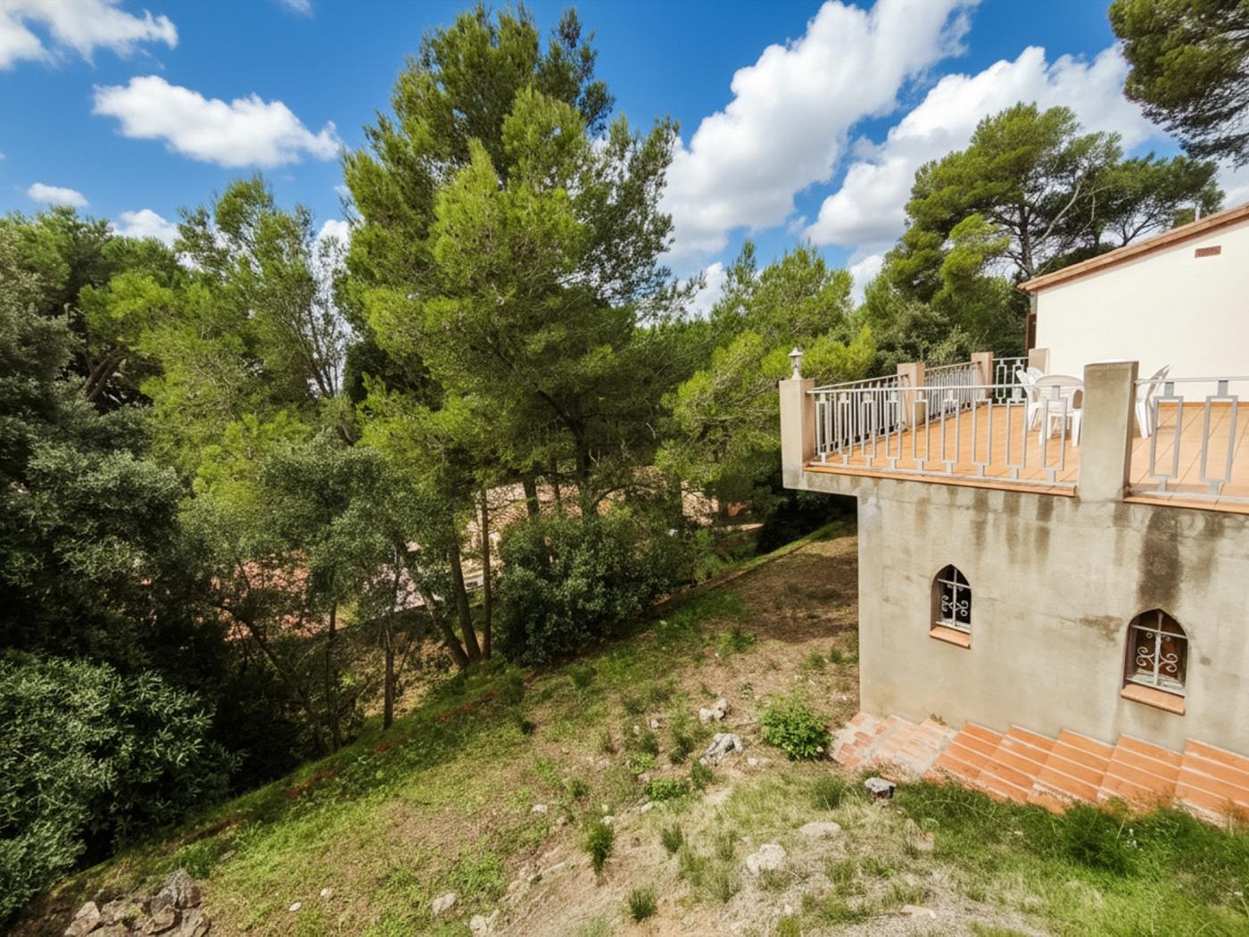 Gemütliches Haus mit Terrasse und Privatsphäre in Residencial Beg in Begur