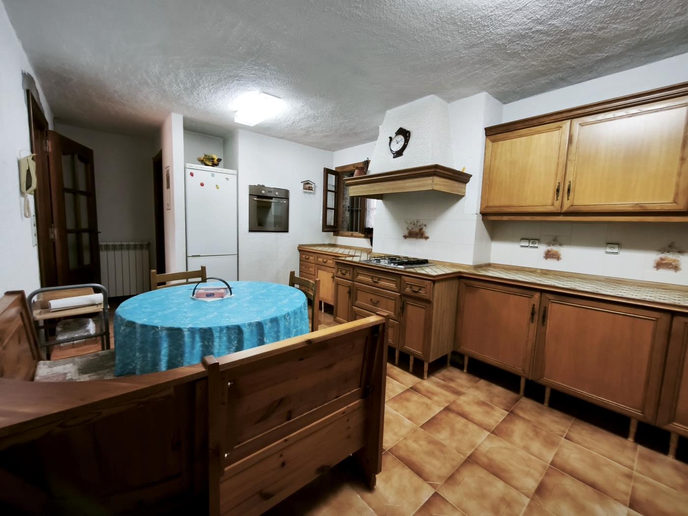 Gemütliches Haus mit Terrasse und Privatsphäre in Residencial Beg in Begur