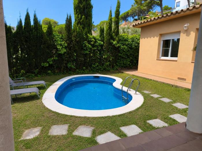 apartamentos ATA associacio Girona