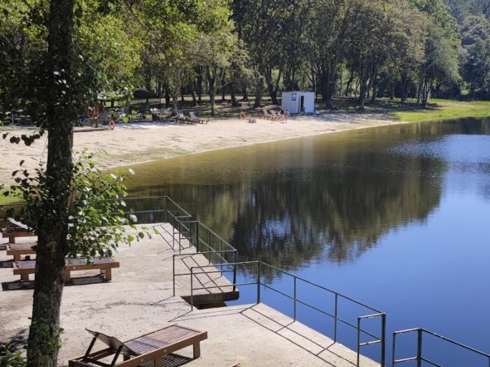 Piso 4 Adeinés Viviendas uso turístico en A Estrada