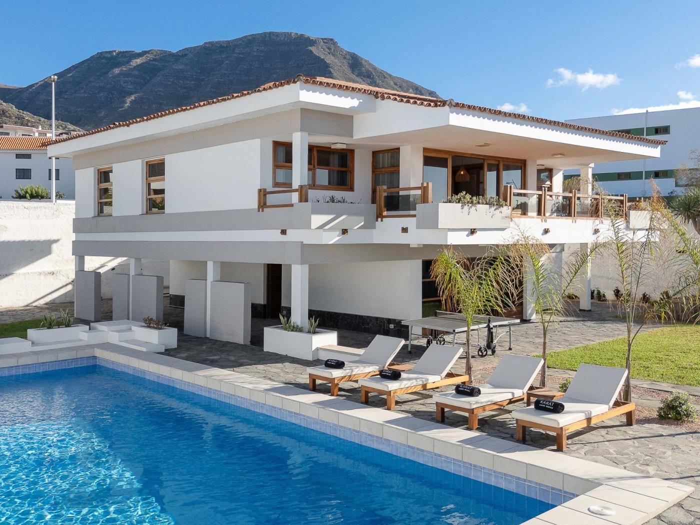 Karat Villa Bajamar in Bajamar