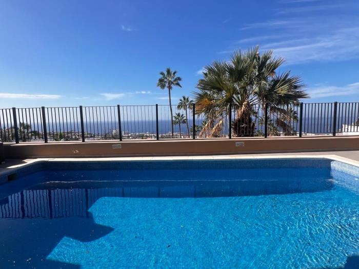 Karat Villa Pyrite Costa Adeje in Costa Adeje