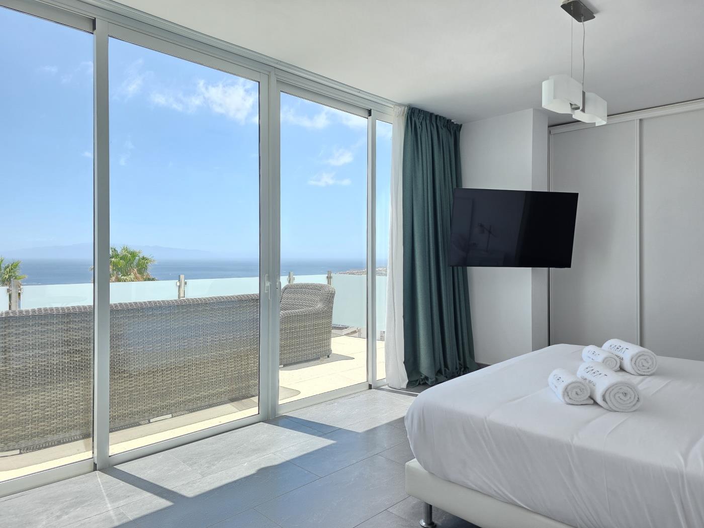 Karat Villa Pyrite Costa Adeje in Costa Adeje