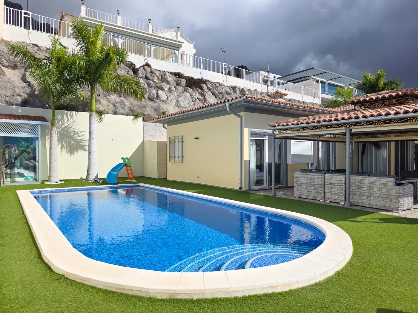 KARAT Villa Roque del Conde in Costa Adeje