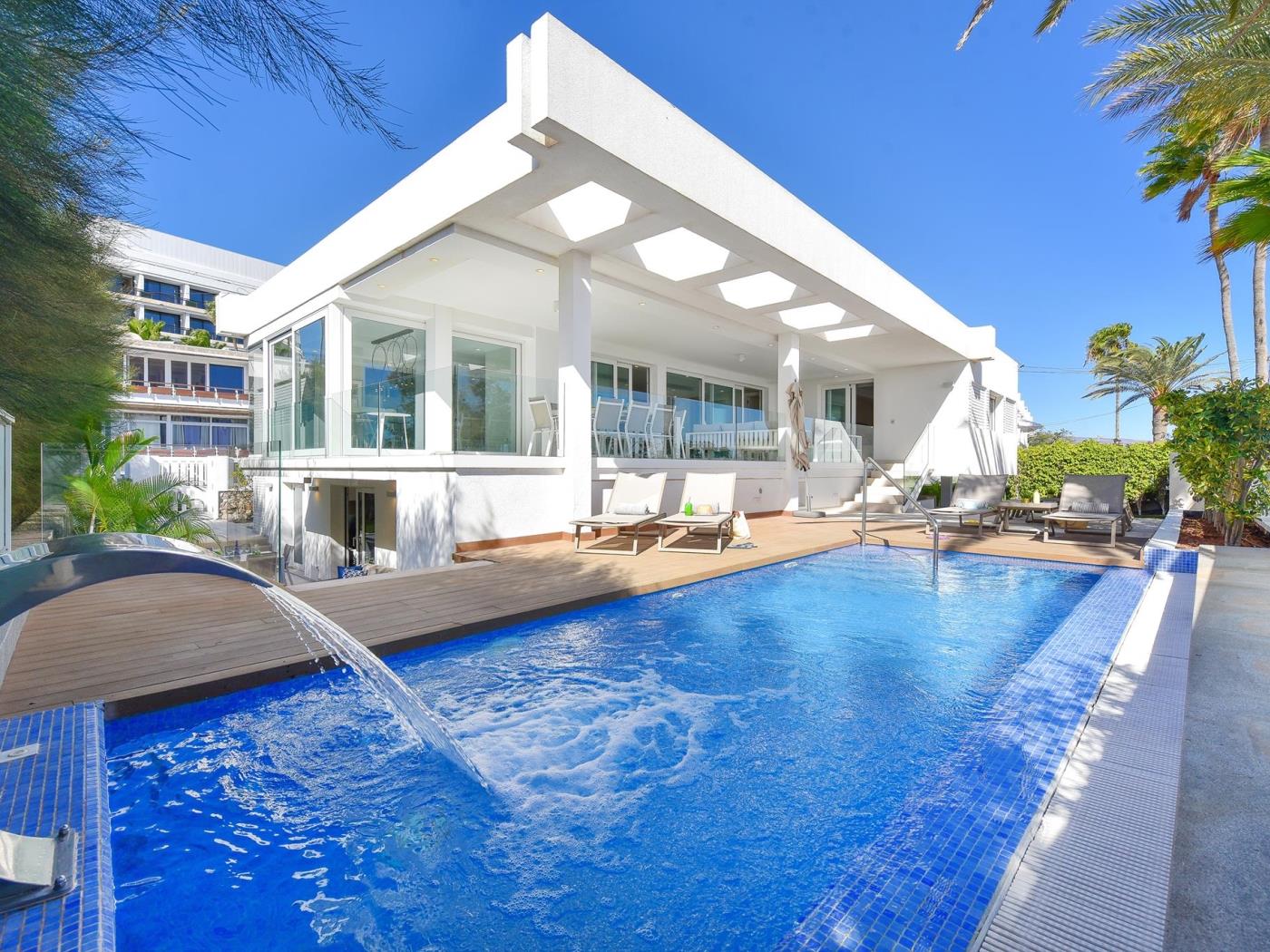 KARAT Villa Serenity Maspalomas in Maspalomas