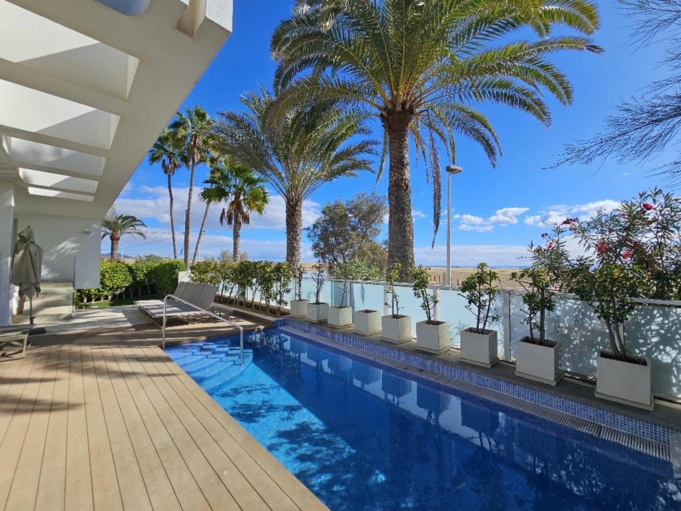KARAT Villa Serenity Maspalomas in Maspalomas