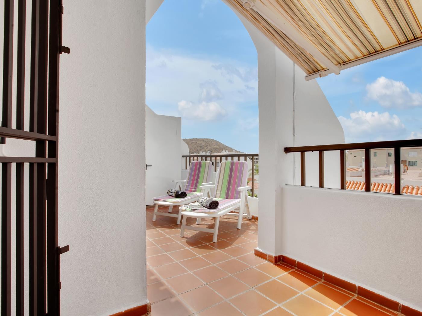 Superb Flat, Terrace 20m, 2Rooms, Pool, Wi Fi in COSTA DEL SILENCIO