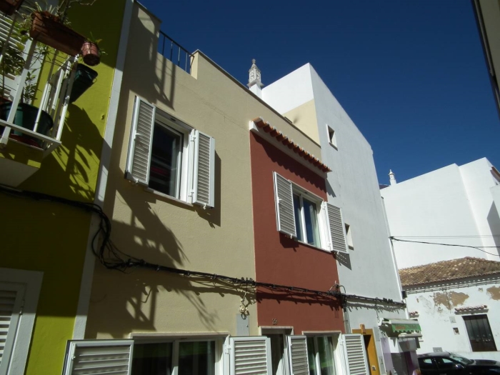 Manuel Terrace House in Alvor