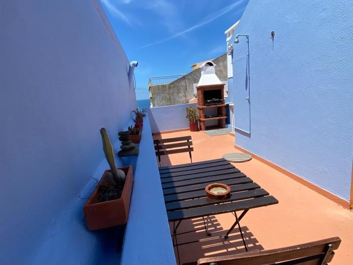 Casa do Búzio Rooftop Terrace in Lourinhã