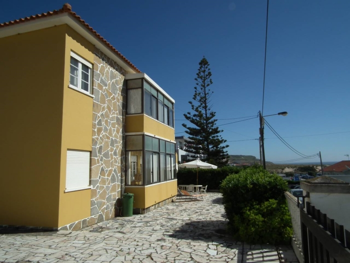 House Zizi Bela with Sunset Beachview em Lourinhã