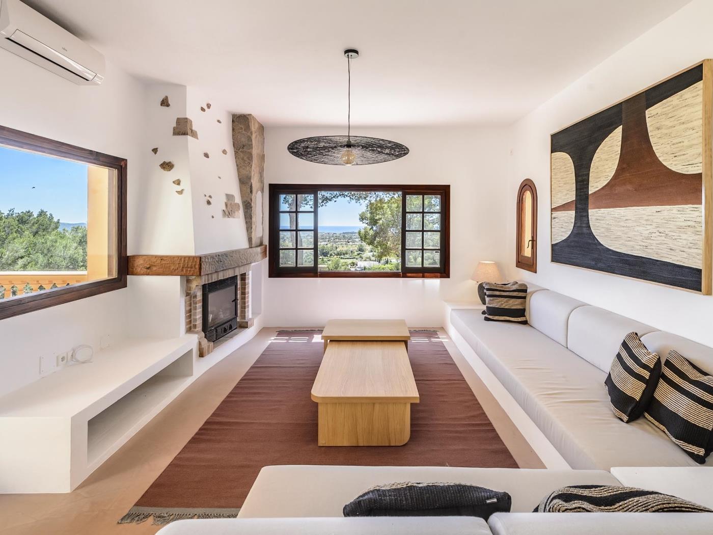 Villa de Montaña gran piscina in Sant Josep de sa Talaia