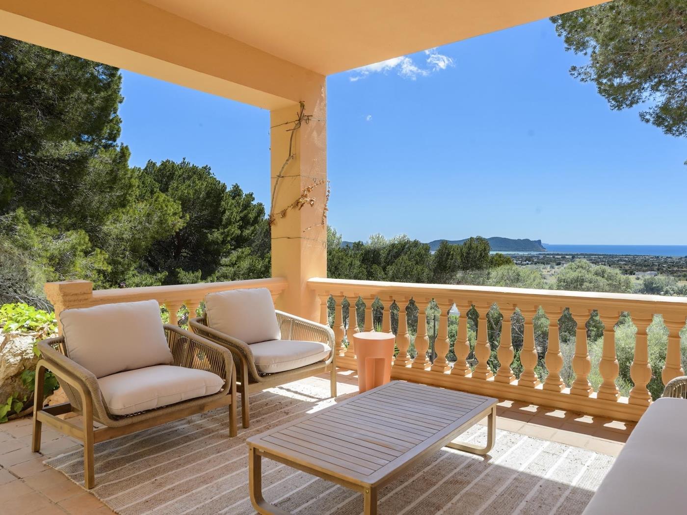 Villa de Montaña gran piscina in Sant Josep de sa Talaia