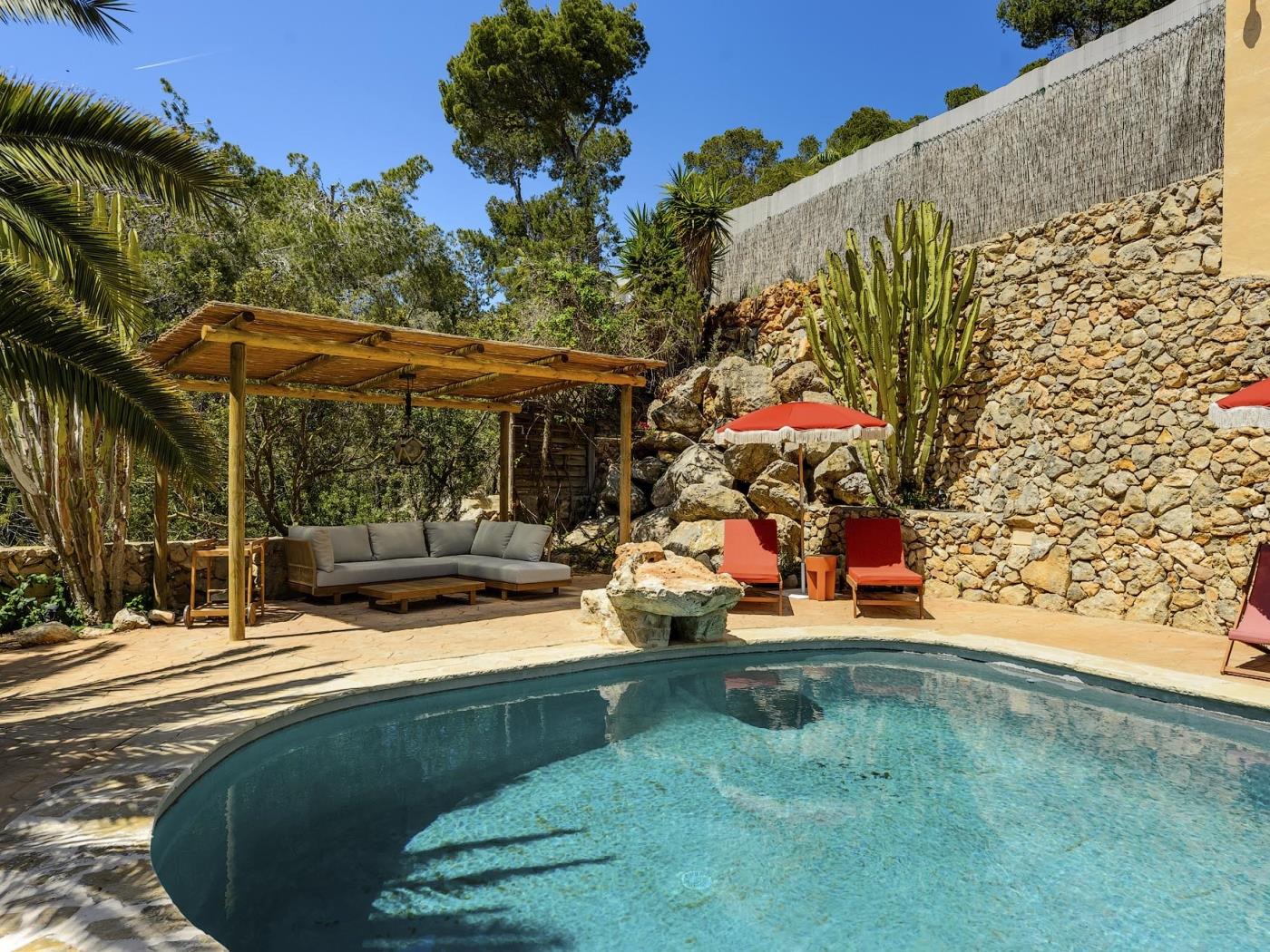 Villa de Montaña gran piscina in Sant Josep de sa Talaia