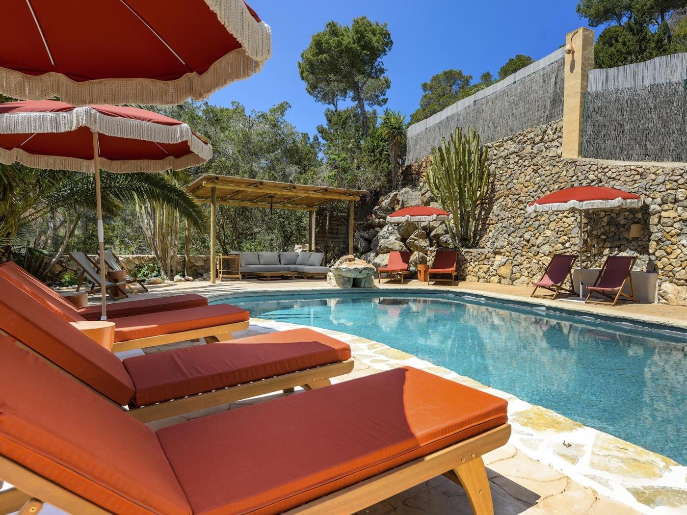 Villa de Montaña gran piscina in Sant Josep de sa Talaia