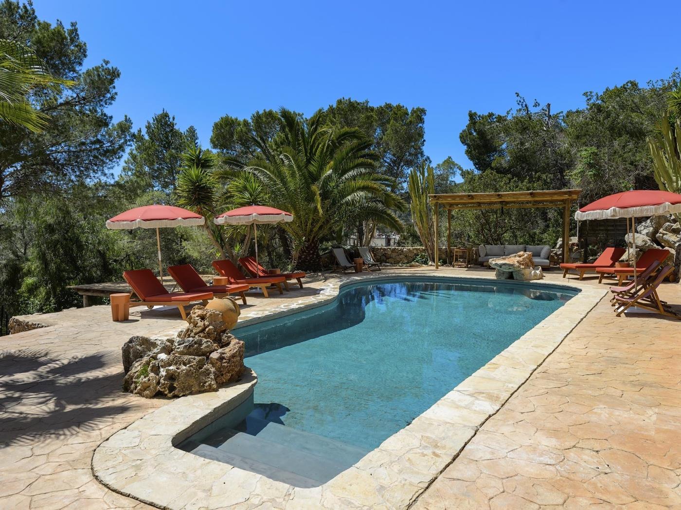 Villa de Montaña gran piscina in Sant Josep de sa Talaia